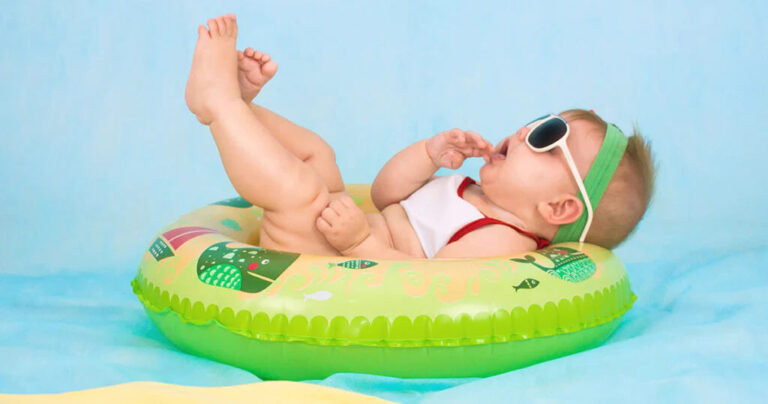 bébé en vacances: Bébé Ailleurs Que Chez Lui